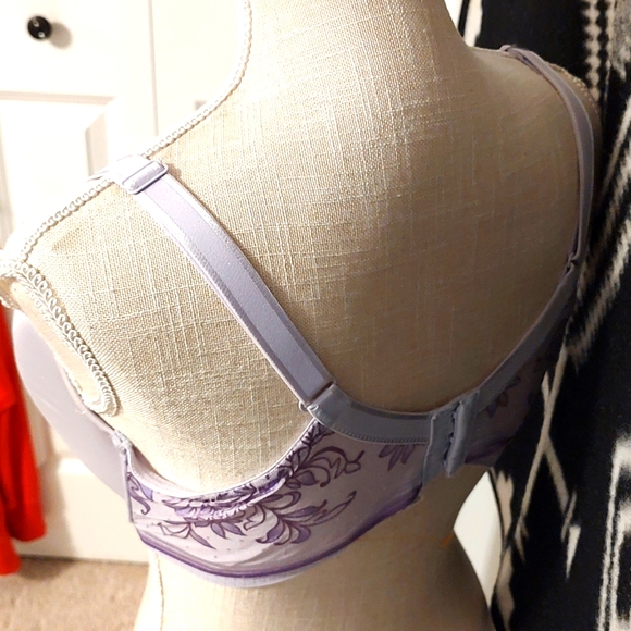 💜 EUC Wacoal Brand Intimates Ladie's Net Effect Underwire T-shirt Underwire Bra - Picture 6 of 11